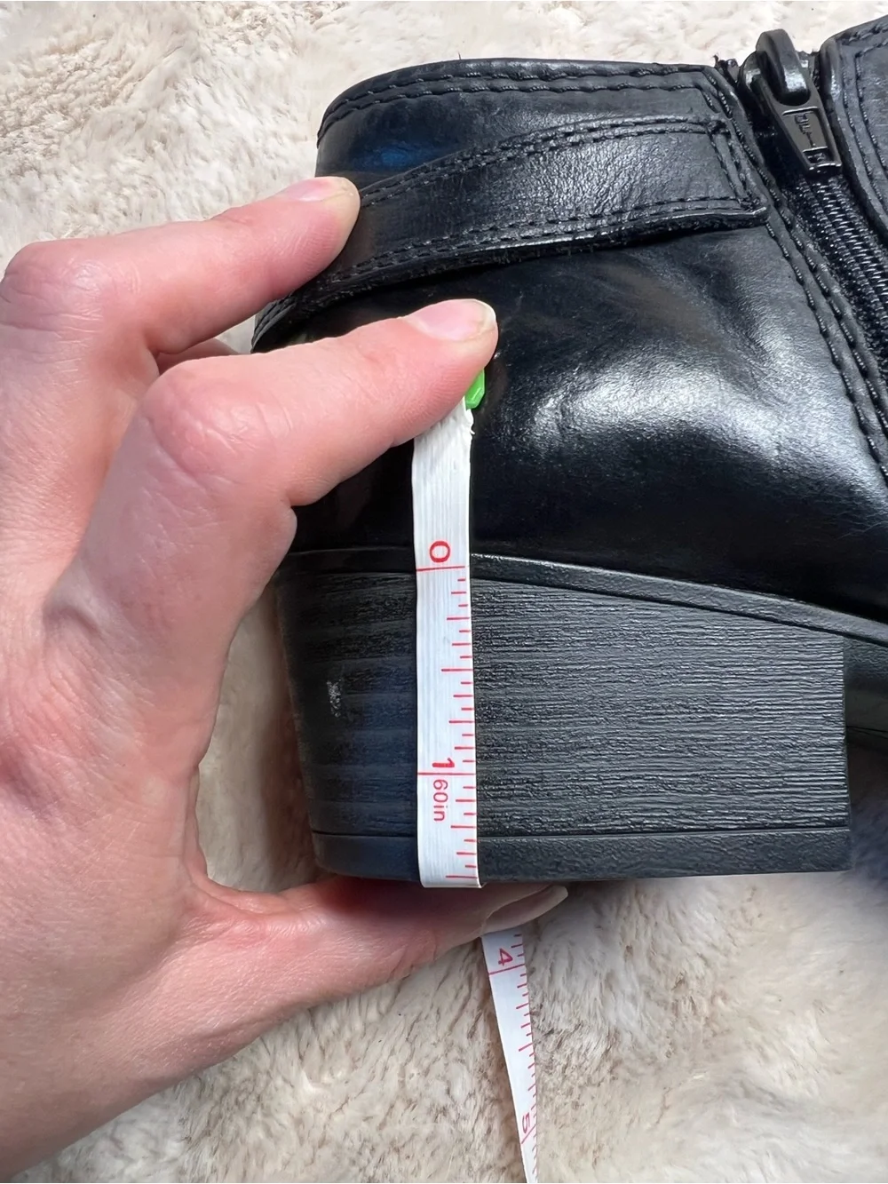Clarks good preowned